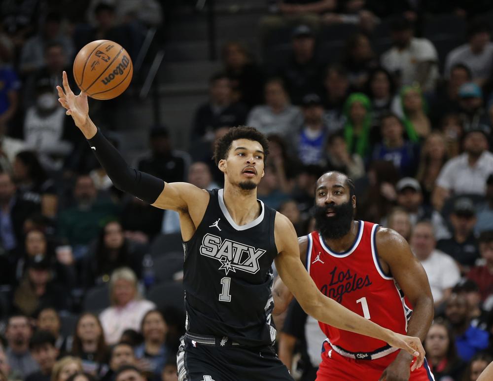 她已经不仅 她已经不仅