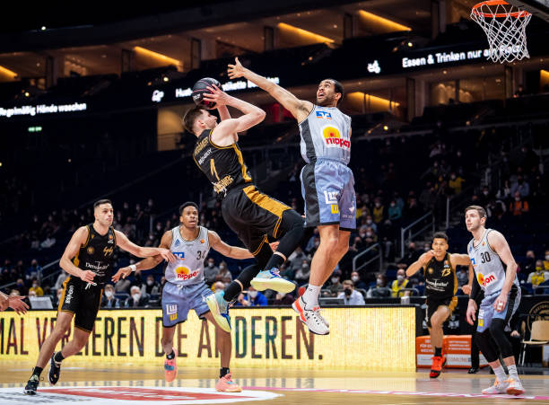 的争夺也显 的争夺也显